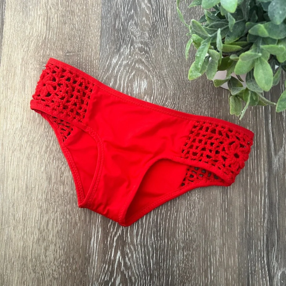 Frankie's Bikinis Crochet KOA Bottom Red